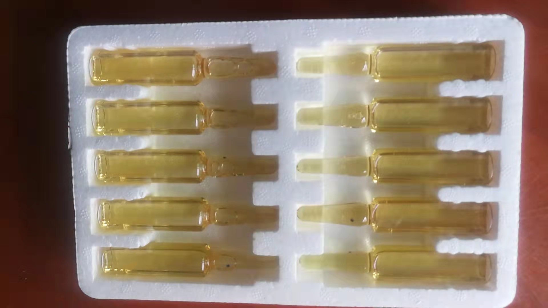 熱毒消炎康注射液，獨特的進口增效因子組方對各種動物熱毒炎癥注射后快速見效，注射一次就搞定的獸醫(yī)常備殺手锏王牌級別藥物