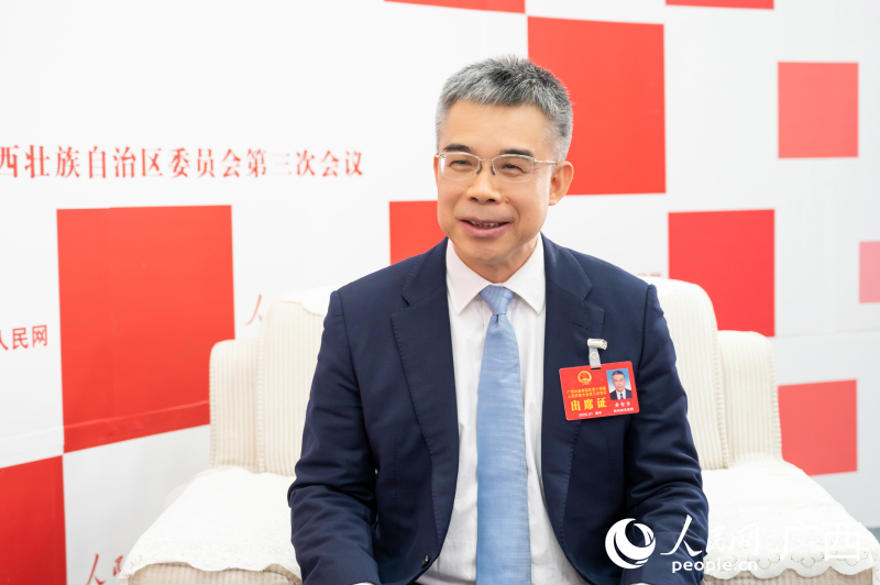 黃智宇代表接受專訪。人民網(wǎng)記者 嚴立政攝