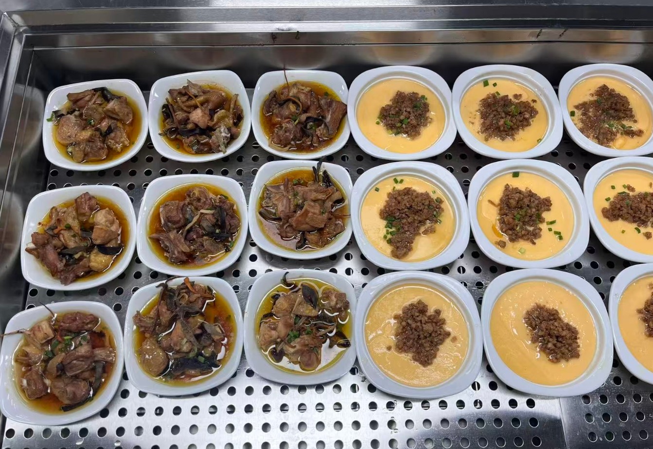 瑤鄉(xiāng)百弄社區(qū)食堂菜品4.jpg